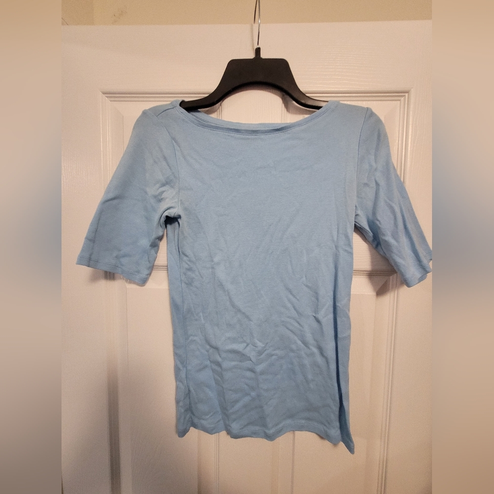 EUC Ann Taylor TShirt